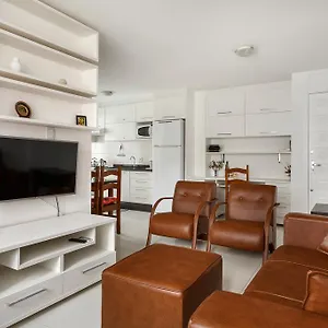 https://apto-2-quartos-1-quadra-do-mar-shop-atlantico.santa-catarina-brasil.com